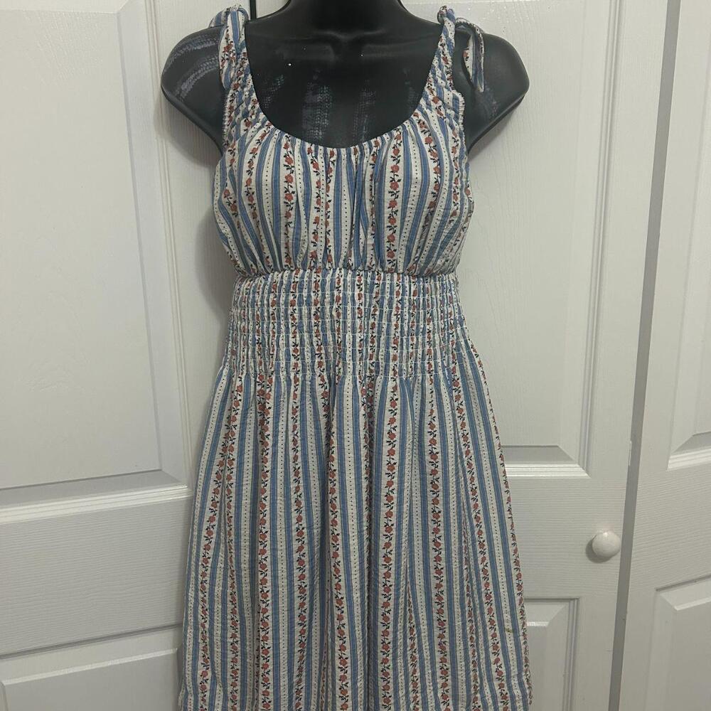 New without tags. Lee brand casual sun dress. Size S.